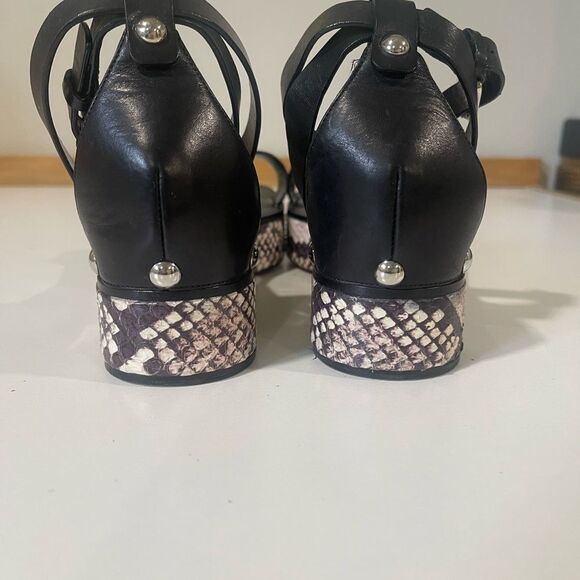 Black Casadei sandal with with python wedge. Size 8 - Picture 5 of 8